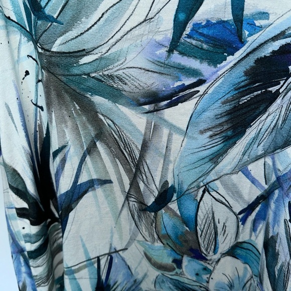 Karen Kane Sea Glass Stretch Jersey Tropical Tank - Picture 3 of 5